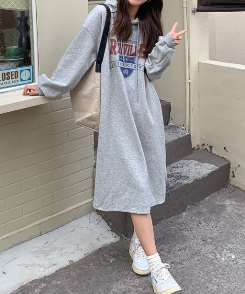maison de LATIR(メゾンドラティール)の「裏起毛あったかパーカーワンピース(ワンピース・レディース・ブラック/ベージュ/グレー・FREE)」の10枚目の写真