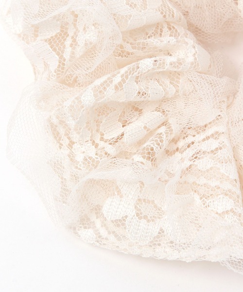 LOWRYS FARM（ローリーズファーム）の「ハナガラレースシュシュ　596268（シュシュ・レディース・ホワイト/ブラック・FREE）」の3枚目の写真