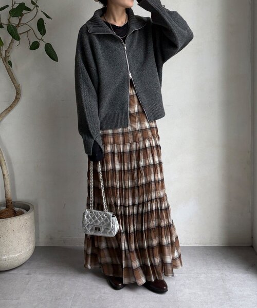 DouDou（ドゥドゥ）の「【WEB限定】ダブルジップニットブルゾン（カーディガン/ボレロ・レディース・ベージュ/チャコールグレー/ブラック・FREE）」の16枚目の写真