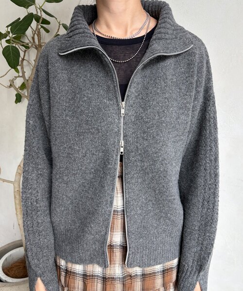 DouDou（ドゥドゥ）の「【WEB限定】ダブルジップニットブルゾン（カーディガン/ボレロ・レディース・ベージュ/チャコールグレー/ブラック・FREE）」の8枚目の写真