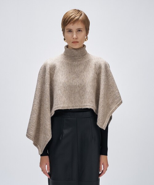 cloenc（クロエンス）の「アシンメトリーニットポンチョ（ニット/セーター・レディース・ベージュ系その他7/チャコール・02）」の15枚目の写真