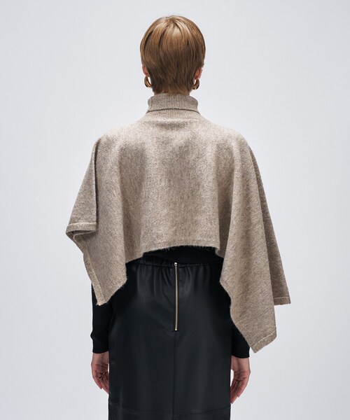 cloenc（クロエンス）の「アシンメトリーニットポンチョ（ニット/セーター・レディース・ベージュ系その他7/チャコール・02）」の17枚目の写真