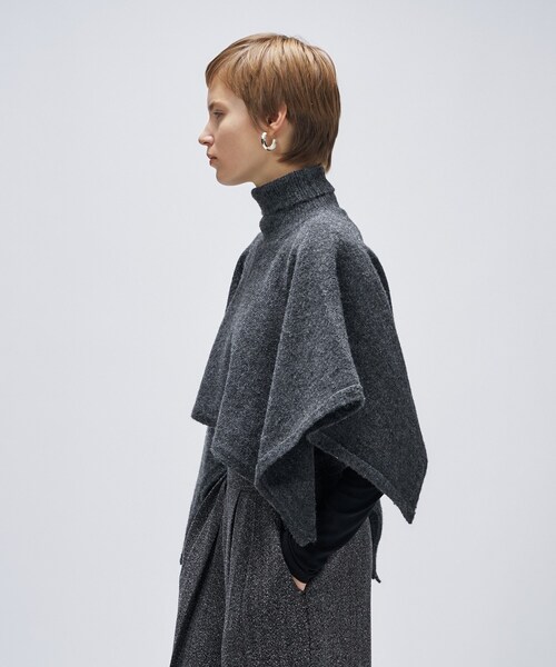 セール】アシンメトリーニットポンチョ（ニット/セーター）｜cloenc