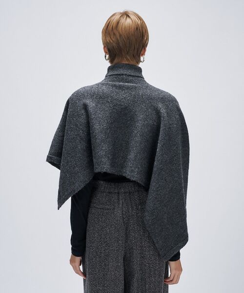 ジュンヤワタナベコムデギャルソン アシンメトリーニットドレープポンチョ セール】アシンメトリーニットポンチョ（ニット/セーター）｜cloenc
