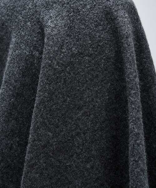 cloenc（クロエンス）の「アシンメトリーニットポンチョ（ニット/セーター・レディース・ベージュ系その他7/チャコール・02）」の12枚目の写真
