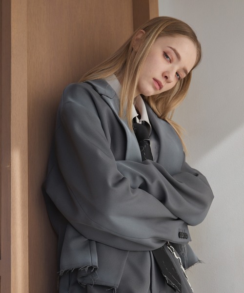 Spielio（シュピーリオ）の「【Spielio】Cut off design tailored jacket / カットオフデザインテーラードジャケット（テーラードジャケット・メンズ・ブラック/グレー・L/M/S）」の11枚目の写真