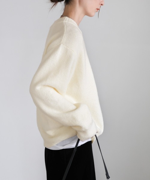 select MOCA(セレクトモカ)の「シンプルVネックニット(ニット/セーター・レディース・ブラウン/チャコールグレー/アイボリー・FREE)」の8枚目の写真