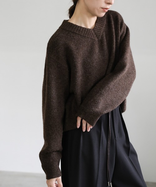 select MOCA(セレクトモカ)の「シンプルVネックニット(ニット/セーター・レディース・ブラウン/チャコールグレー/アイボリー・FREE)」の17枚目の写真