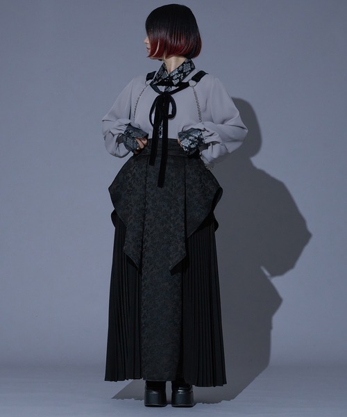 Ellno de Mavie(エルノデメヴィ)の「【mihoコラボ】ジャガードキリカエラッフルプリーツスカート/setup対応(スカート・レディース・ブラック/ボルドー・FREE)」の4枚目の写真