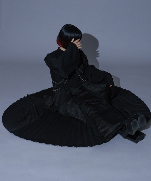 Ellno de Mavie(エルノデメヴィ)の「【mihoコラボ】ジャガードキリカエラッフルプリーツスカート/setup対応(スカート・レディース・ブラック/ボルドー・FREE)」の10枚目の写真