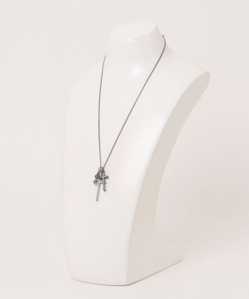 Figments(フィグメンツ)の「アンティークトリプルクロスネックレス(ネックレス・レディース・シルバー・FREE)」の5枚目の写真