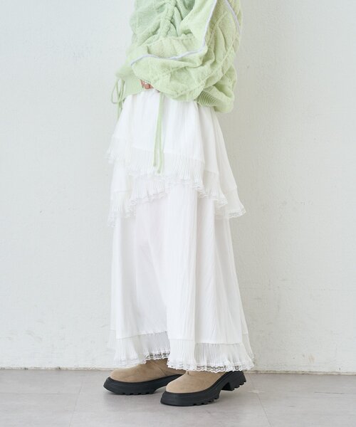 w closet(ダブルクローゼット)の「イレヘムレースロングスカート(スカート・レディース・オフホワイト/ブラック・FREE)」の3枚目の写真