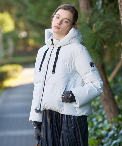 DRESSTERIOR（ドレステリア）の「【CLASSY.12月号掲載】フーデッドショートダウン（ダウンジャケット/コート・レディース・ブラック/ホワイト・38/36/34）」の15枚目の写真