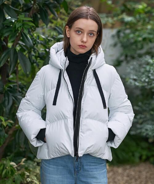 DRESSTERIOR（ドレステリア）の「【CLASSY.12月号掲載】フーデッドショートダウン（ダウンジャケット/コート・レディース・ブラック/ホワイト・38/36/34）」の20枚目の写真