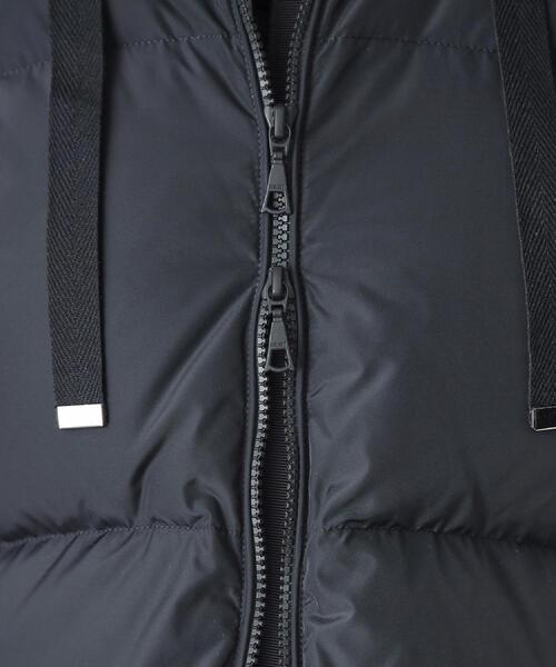 DRESSTERIOR（ドレステリア）の「【CLASSY.12月号掲載】フーデッドショートダウン（ダウンジャケット/コート・レディース・ブラック/ホワイト・38/36/34）」の4枚目の写真