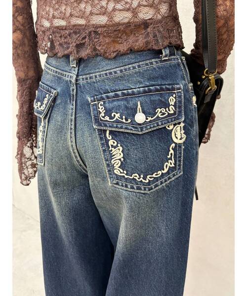 EVRIS（エヴリス）の「ポケットエンブロイダリーワイドデニムパンツ（デニムパンツ・レディース・インディゴブルー/ライトブルー・SMALL/MEDIUM）」の17枚目の写真