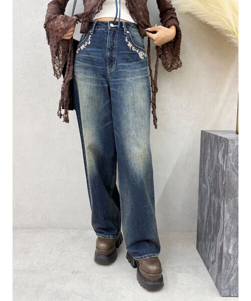 EVRIS（エヴリス）の「ポケットエンブロイダリーワイドデニムパンツ（デニムパンツ・レディース・インディゴブルー/ライトブルー・SMALL/MEDIUM）」の20枚目の写真