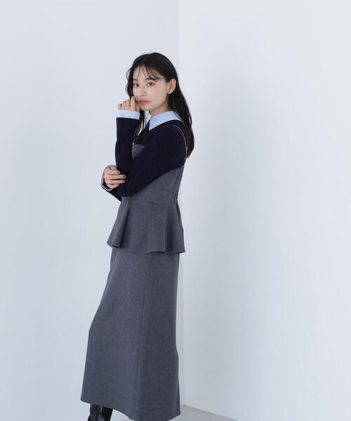 NATURAL BEAUTY BASIC（ナチュラルビューティーベーシック）の「◇ペプラムキャミジャンスカ（ジャンパースカート・レディース・チャコールグレー/ベージュ・SMALL/MEDIUM/P/S）」の7枚目の写真