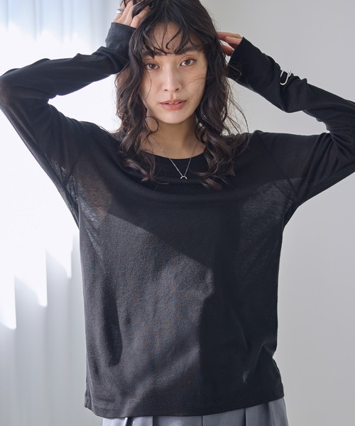 for/c(フォーシー)の「ウール混Uネックカットソー【サスティナブル】(Tシャツ/カットソー・レディース・ブラック/オフホワイト/チャコール・L/M/LL)」の2枚目の写真