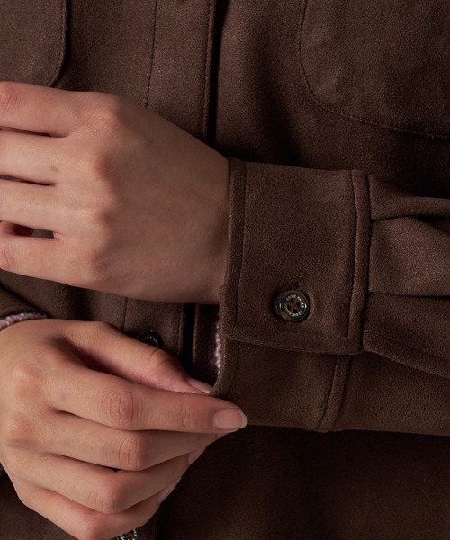 Eddie Bauer(エディーバウアー)の「スエード タッチ 長袖シャツ(シャツ/ブラウス・レディース・ブラウン/ベージュ/ブラック・L/XL/M/S)」の17枚目の写真