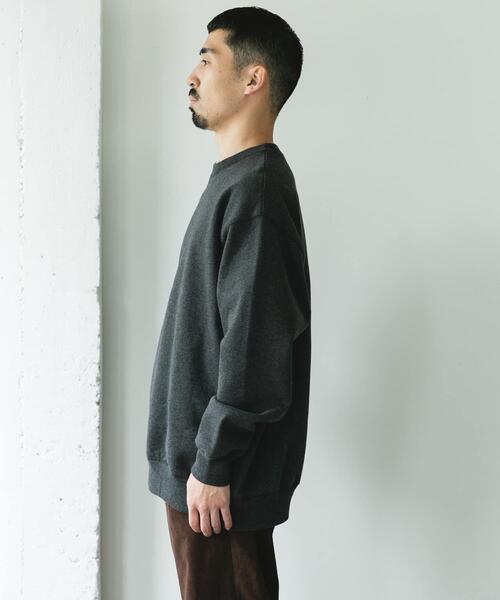 URBAN RESEARCH DOORS（アーバンリサーチドアーズ）の「裏起毛クルーネックスウェット（スウェット・メンズ・グレー系その他/チャコールグレー/グリーン系その他/ネイビー・LARGE/MEDIUM）」の5枚目の写真