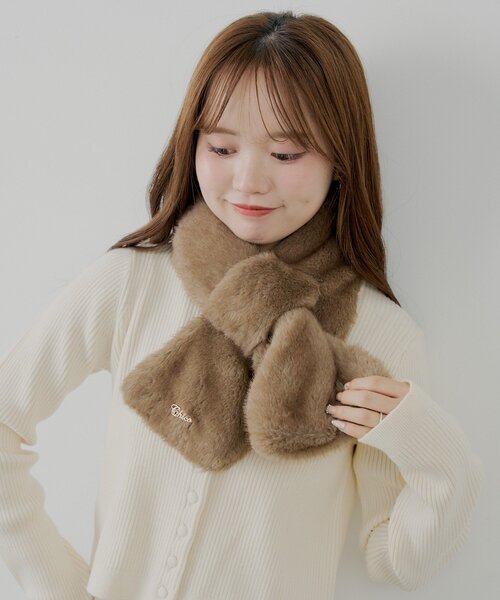 Chico（チコ）の「ファーティペット（マフラー・レディース・ベージュ/ブラウン/アイボリー・FREE）」の4枚目の写真