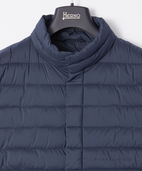 HERNO（ヘルノ）の「HERNO NUAGE DOWN VEST ヘルノ ニュアージュ ダウンベスト（ダウンベスト・メンズ・ブルー系1・48）」の6枚目の写真
