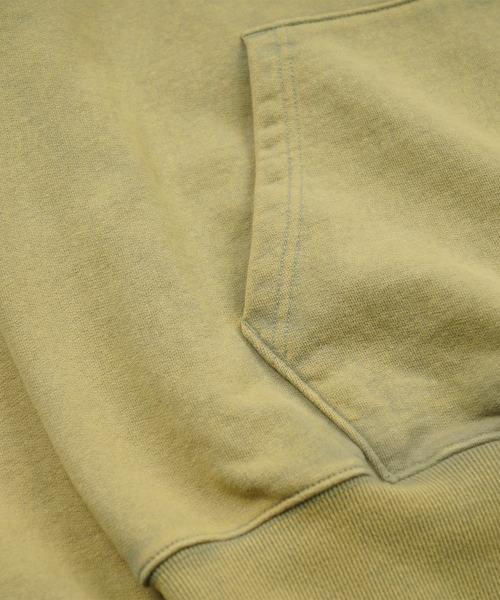 FRIZMWORKS（フリズムワークス）の「TROPHY PULLOVER HOODY _ MUSTARD（パーカー・メンズ・その他・SMALL/MEDIUM/LARGE/X-LARGE）」の6枚目の写真