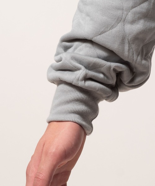 BAYBLO(ベイブロ)の「(SA) キルティング 無地 ワイド トレーナー(スウェット・メンズ・ブラウン/ブラック/アイボリー/グレー・M/L/LL)」の15枚目の写真