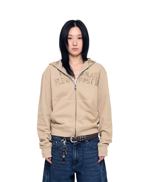 AAKAM(アーカム)の「Contrast Patch Zip-Up Hoodie (Beige)(パーカー・レディース・その他・1/2)」の2枚目の写真
