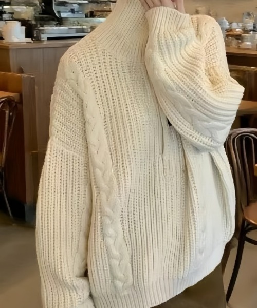 Ritzy(リッツィー)の「トグルボタン スタンドカラーケッブル編みニットトップス(ニット/セーター・レディース・アイボリー/ブラック・FREE)」の9枚目の写真