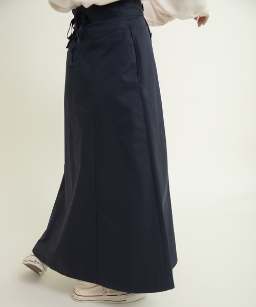 CHILD WOMAN（チャイルドウーマン）の「ツイル 後ろレースアップセーラースカート（スカート・レディース・ネイビー/ベージュ・36/38）」の4枚目の写真