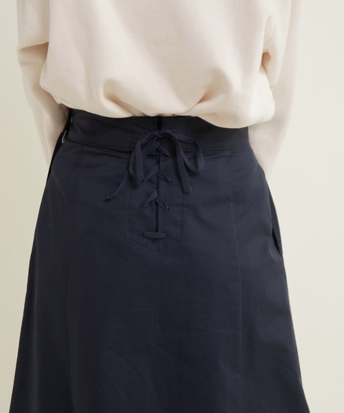 CHILD WOMAN（チャイルドウーマン）の「ツイル 後ろレースアップセーラースカート（スカート・レディース・ネイビー/ベージュ・36/38）」の5枚目の写真
