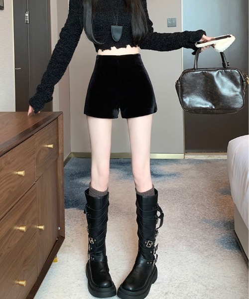 kirakiraShop（キラキラショップ）の「ベロアタッチ ハイウエスト ショート パンツ（その他パンツ・レディース・ブラウン/ブラック・M/S/L）」の13枚目の写真