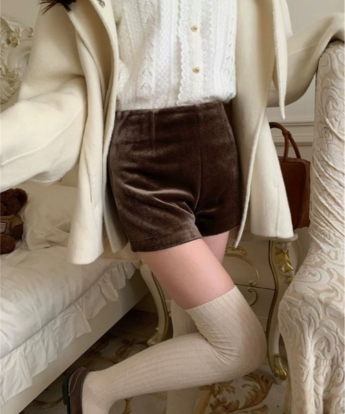 kirakiraShop（キラキラショップ）の「ベロアタッチ ハイウエスト ショート パンツ（その他パンツ・レディース・ブラウン/ブラック・M/S/L）」の9枚目の写真