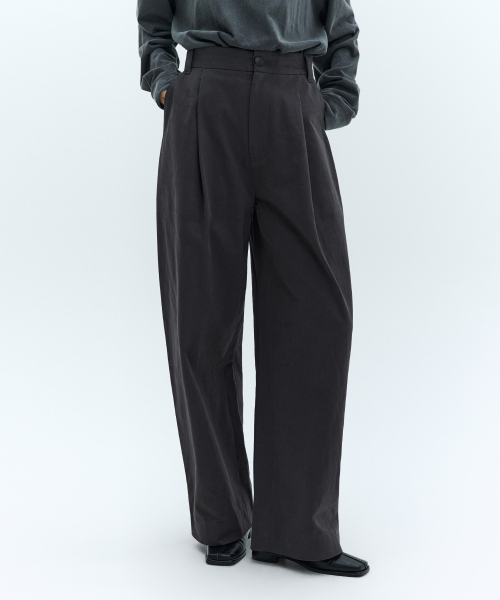 CITYBREEZE(シティブリーズ)の「コットンカーブドワンタックパンツ_CHARCOAL(その他パンツ・レディース・チャコール・SMALL/MEDIUM)」の4枚目の写真