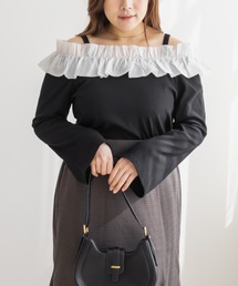 CLETTEオリジナルフリルオフショルリブトップス