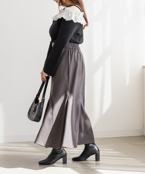 CLETTE(クレット)の「CLETTEオリジナルフリルオフショルリブトップス(Tシャツ/カットソー・レディース・オフホワイト/チャコールグレー/ブラック・LL/3L/4L)」の8枚目の写真