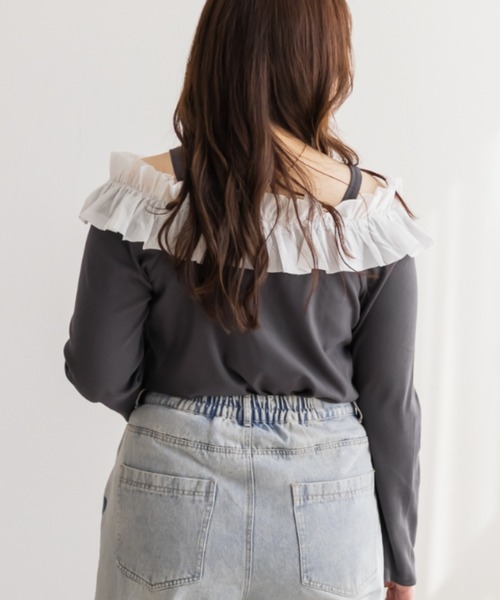 CLETTE(クレット)の「CLETTEオリジナルフリルオフショルリブトップス(Tシャツ/カットソー・レディース・オフホワイト/チャコールグレー/ブラック・LL/3L/4L)」の13枚目の写真