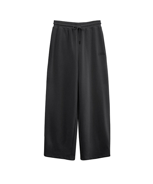 Vivacious(ビバシャス)の「Sculpt Tuck Wide Pants_4Colors(スウェットパンツ・レディース・グレー/ブラック/クリーム/ライトブラック・SMALL/MEDIUM/LARGE)」の2枚目の写真