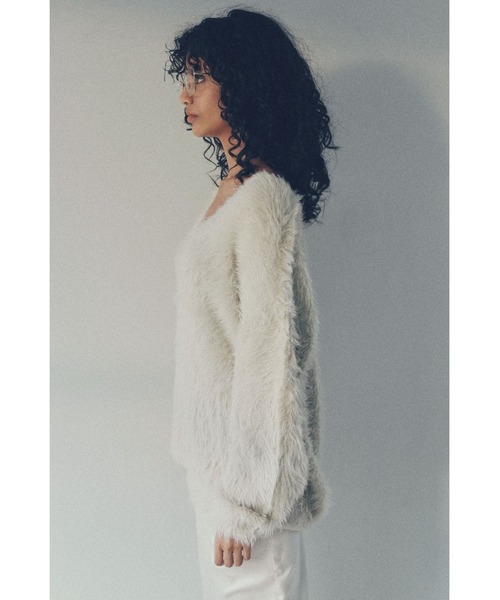 YOOU（ユー）の「フェザー2wayニット／Vネックデザイン × ルーズシルエット（ニット/セーター・レディース・ブラック/グレー/ベージュ・FREE）」の16枚目の写真