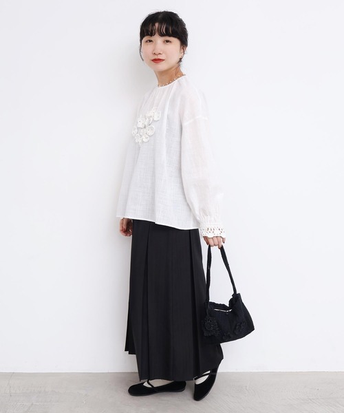 l'atelier du savon（アトリエドサボン）の「handcraft　かぎ針お花のついたTブラウス（シャツ/ブラウス・レディース・ホワイト・FREE）」の17枚目の写真