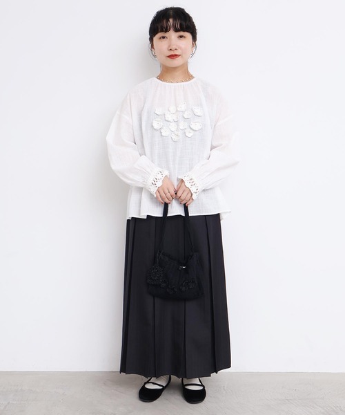 l'atelier du savon（アトリエドサボン）の「handcraft　かぎ針お花のついたTブラウス（シャツ/ブラウス・レディース・ホワイト・FREE）」の19枚目の写真