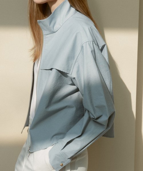 LOVEUSU(ラブアスユー)の「Cloi Blous Jumper (sky blue)(ナイロンジャケット・レディース・その他・FREE)」の1枚目の写真