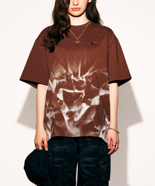 スプレーダイ 半袖Tシャツ ブラウン（Tシャツ/カットソー）｜TONSIL