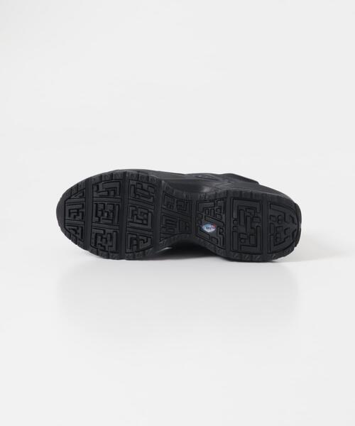 NIKE(ナイキ)の「NIKE エア マックス SNDR GTX(スニーカー・レディース・バーガンディー/ブラック・24.5/25/24/23.5)」の8枚目の写真