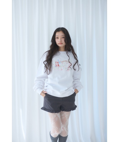 Smyeon(スミョン)の「Graphic crewneck sweat tops/グラフィックプリントクルーネックスウェット(スウェット・レディース・ホワイト/グレー・FREE)」の4枚目の写真