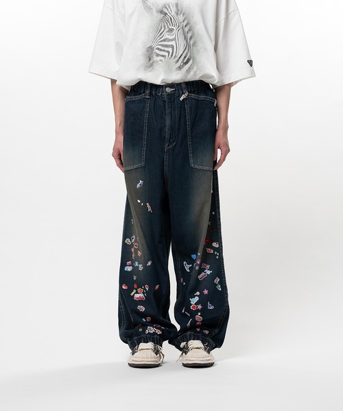 Maison MIHARA YASUHIRO（メゾンミハラヤスヒロ）の「Kids Sticker Printed Baker Denim Pants（デニムパンツ・メンズ・ブラック/インディゴブルー・46/44）」の8枚目の写真