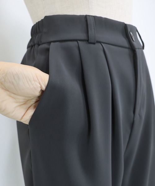 BLUEEAST（ブルーイースト）の「スリムテーパードパンツ（スラックス・レディース・ブラック/グレー・MEDIUM）」の22枚目の写真