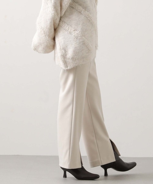 Gready Brilliant（グレディブリリアン）の「裏起毛セミフレア（デニムパンツ・レディース・アイボリー/チャコールグレー・36/38）」の20枚目の写真